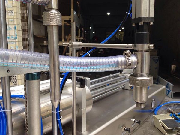 Oil Filling Machine